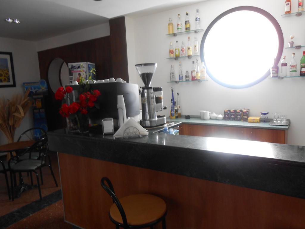 Hotel New Primula Римини Екстериор снимка